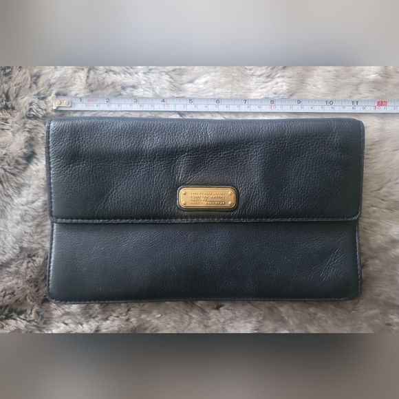 11 X 17, lg. Marc by Marc Jacobs, clutch purse! - Picture 7 of 8